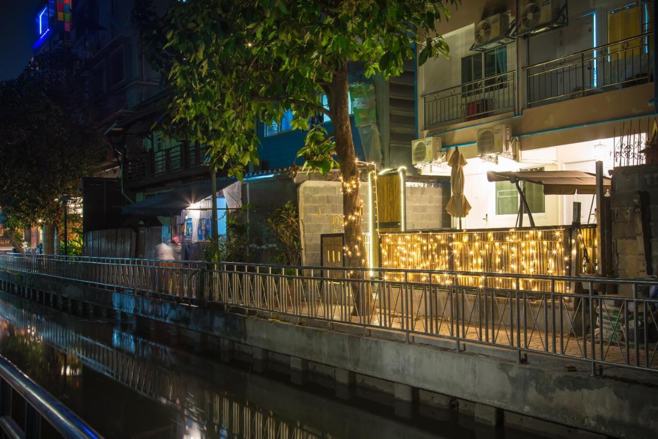 Way-K Hostel Bangkok Exterior foto